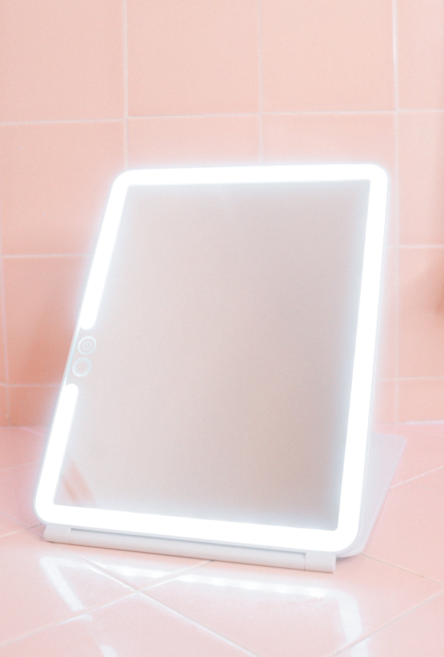 Honesta LED travel mirror